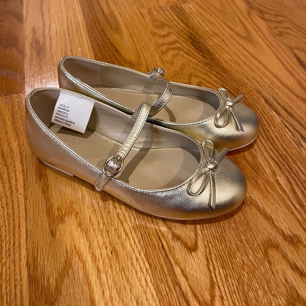 Gold girls dress shoes